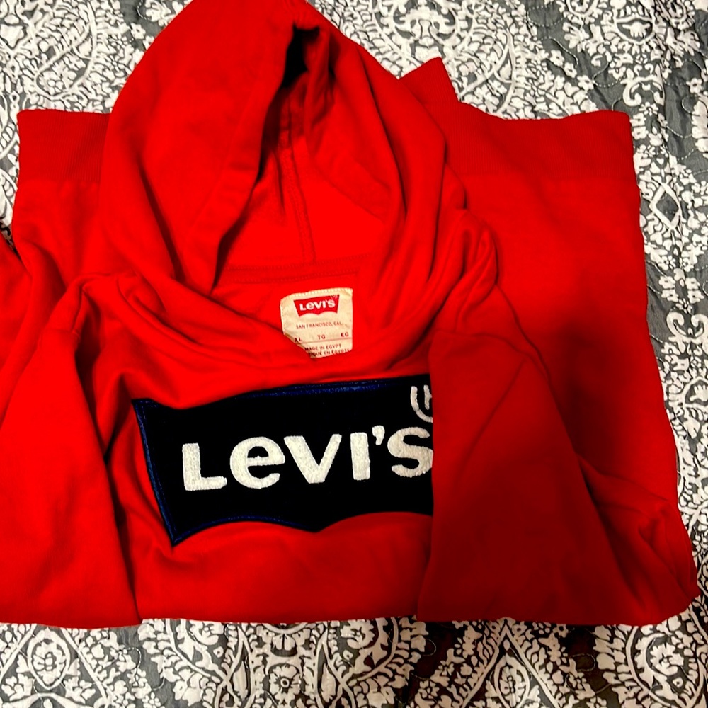 XL boy’s Levi’s hoodie